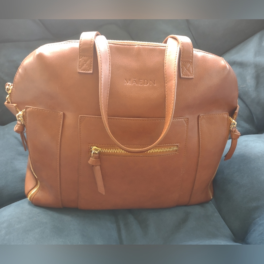 Māedn Carryall Convertible Tote